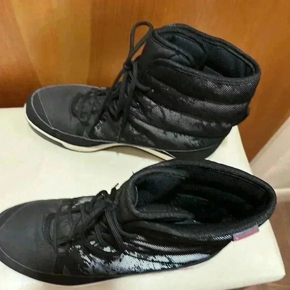 Adidas Climawarm boots. Adiprene sole. Black - Picture 5 of 8